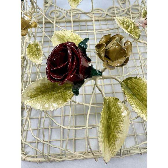 Vintage Enamel Painted Metal Wall Basket Floral Wire 12x12 Cottage Garden Decor - Picture 6 of 11